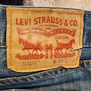 Make me an offer. Men's Levi's 559 jeans